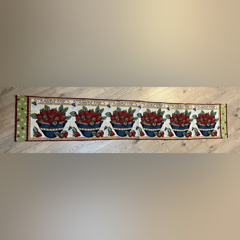 Strawberry Table Runner approx 71“ x 12.5” - Picture 2 of 6